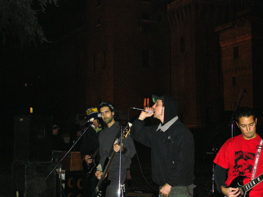 FERRARA - Piazza Castello